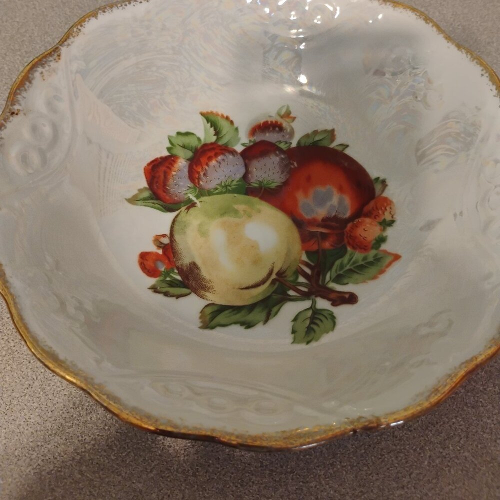 Lusterware Vintage Serving Bowl Apple and Berry Pattern